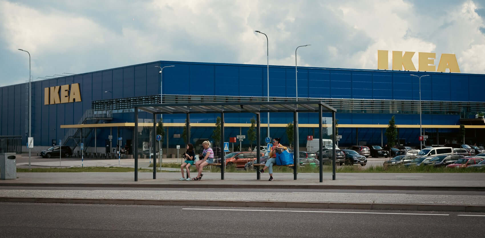 ViVa Bussikatokset -  Ikea Tallinna, Viro