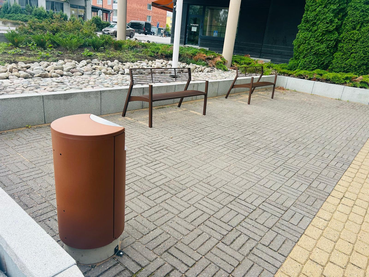Imatran kaupungintalo – City 100 -roska-astiat ja mmcité Vera -penkit
