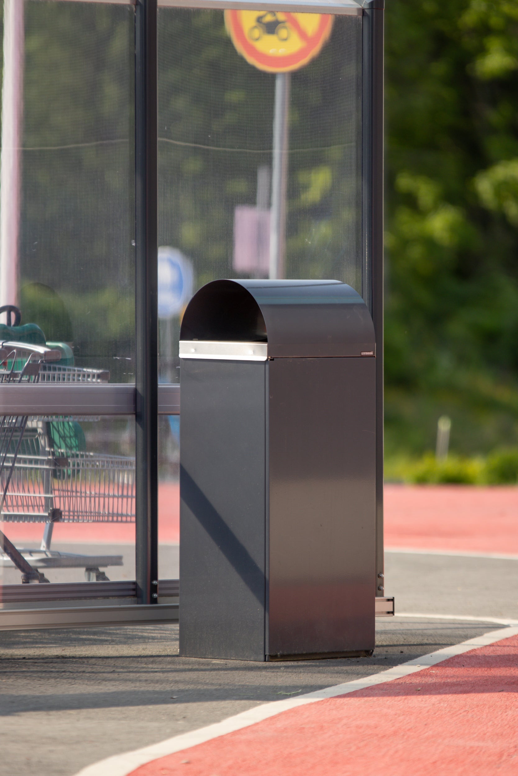 Kaari 150 roska-astia - Lehtovuori