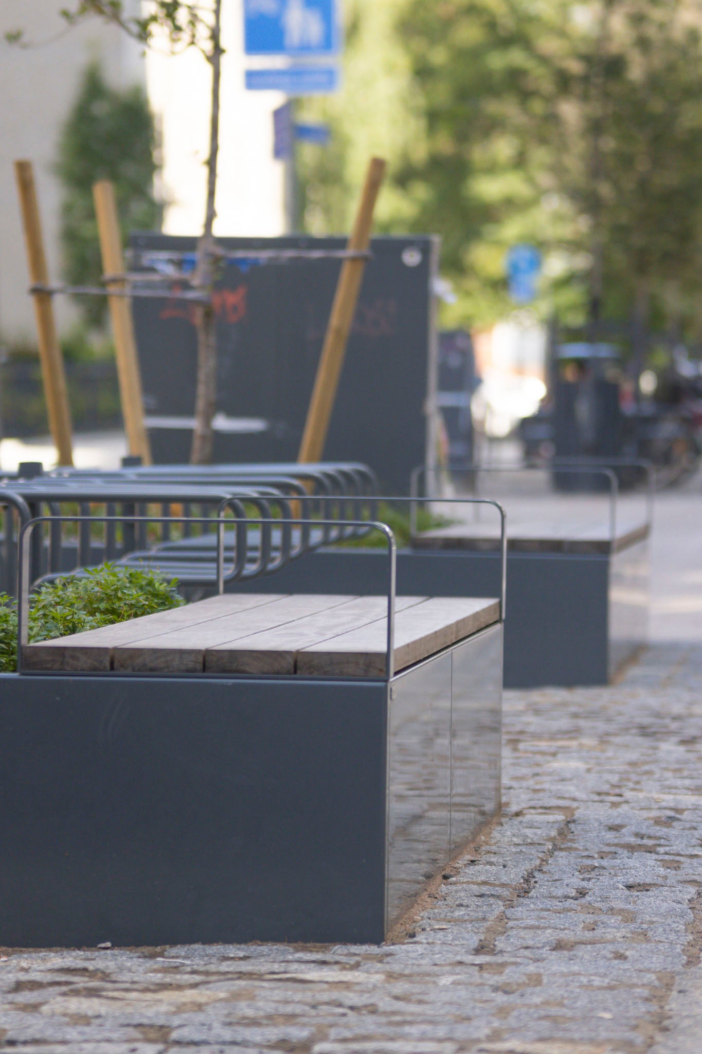 Tammelan Stadionin alueen erikoispenkit Lehtovuorelta