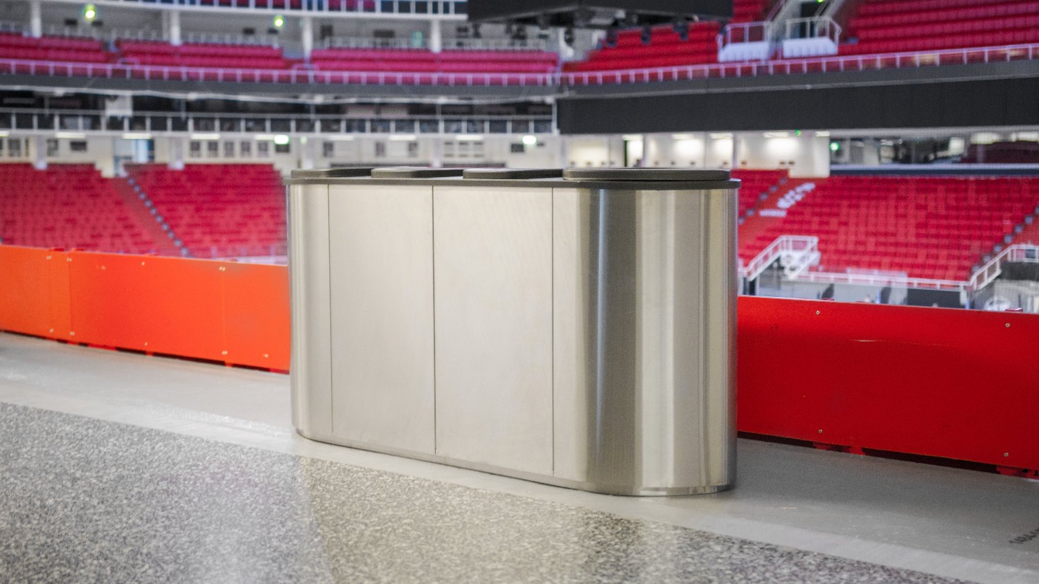 Turun Gatorade Centerissä sijaitseva Bermuda Tetra -roskis