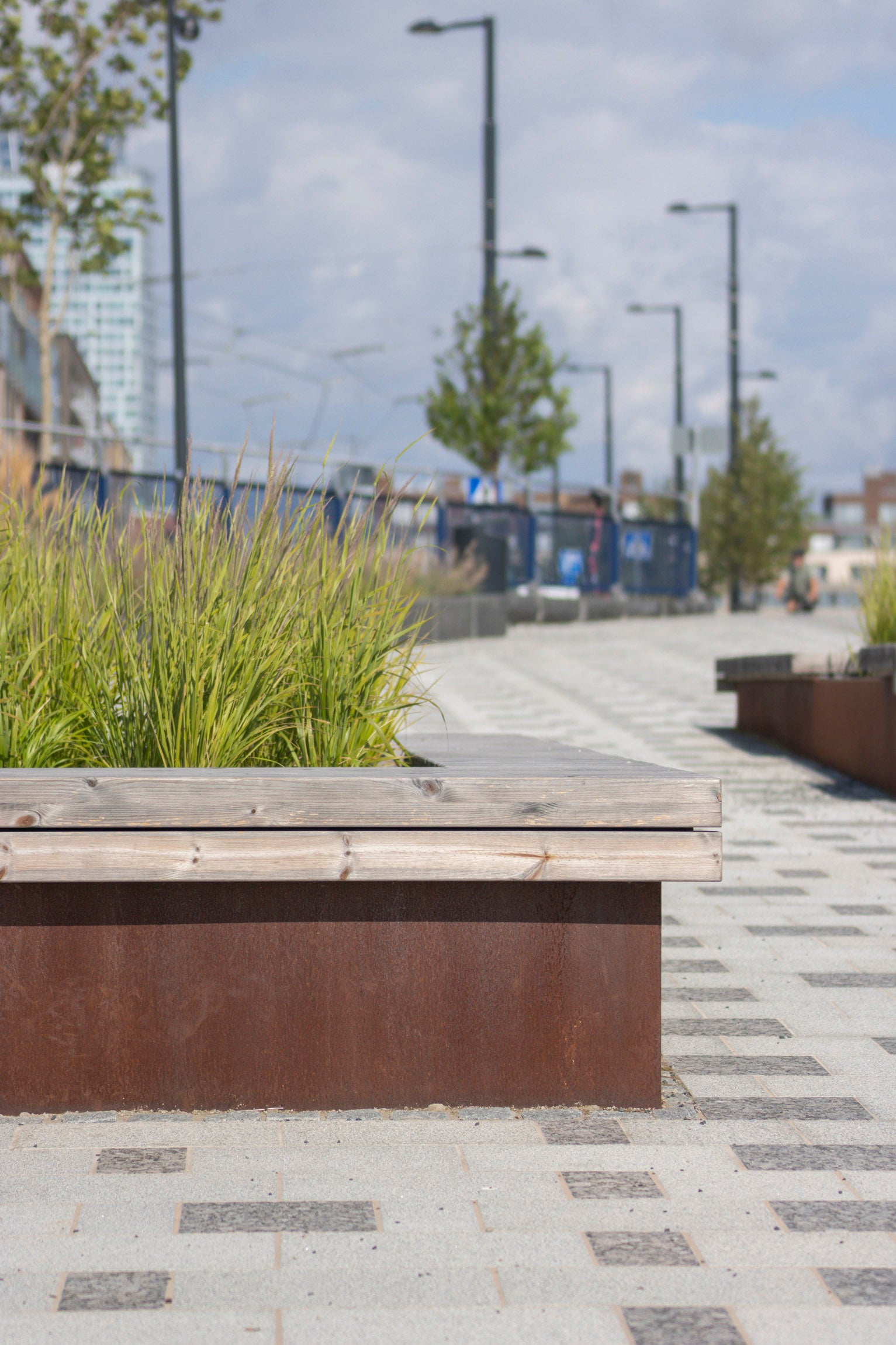 Helsingin Kalasataman jättipenkit