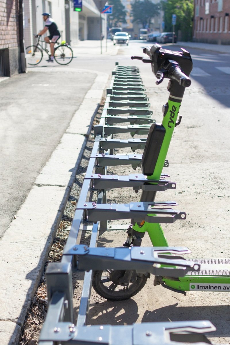 Potkulautateline CubiQ E - Scooter - Lehtovuori