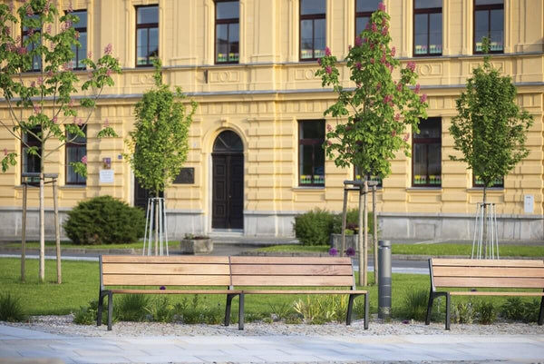 Puistonpenkki mmcité Miela LME153y