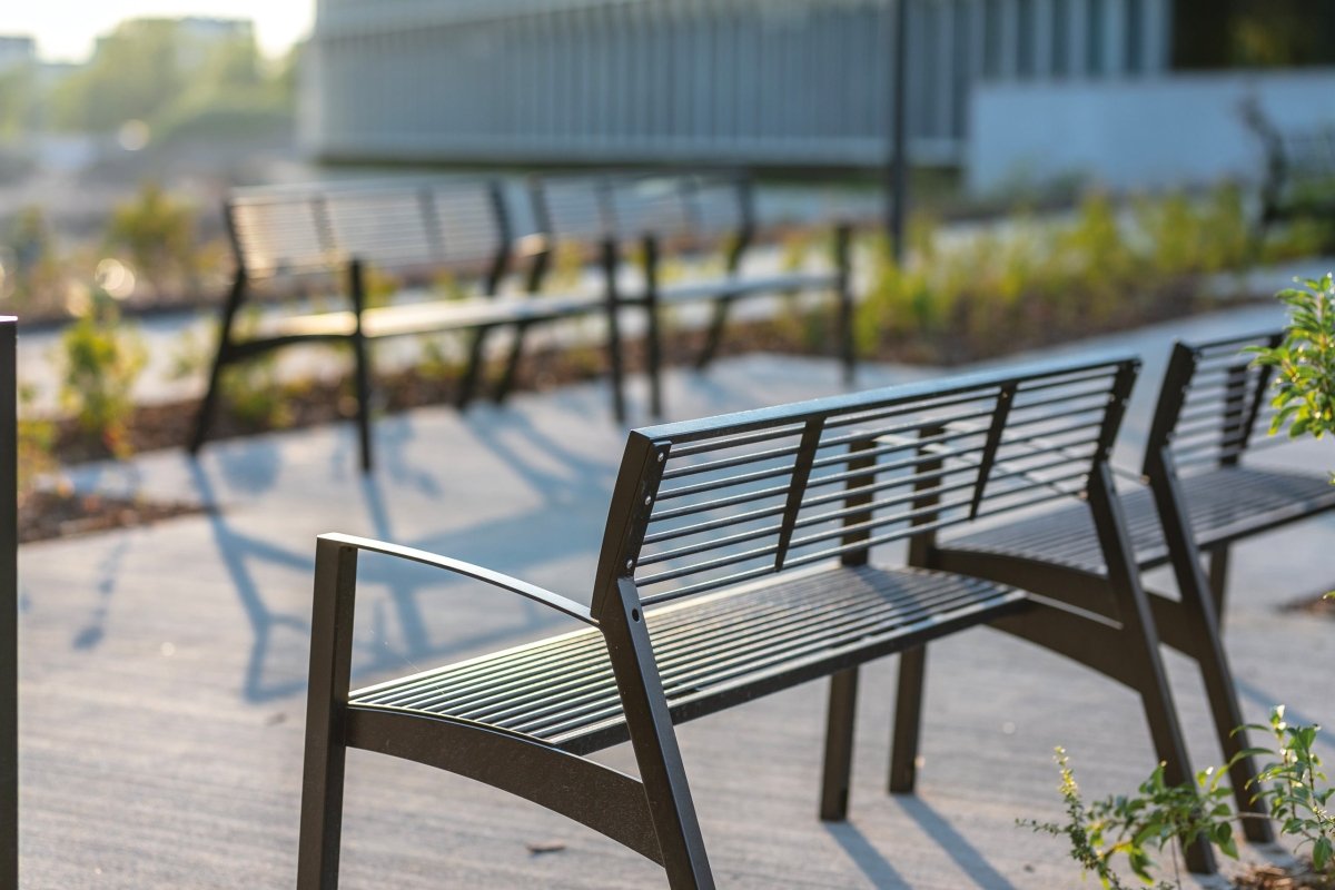 Puistonpenkki mmcité Vera LV255 LV255 - 002000 - ral1000 - Lehtovuori