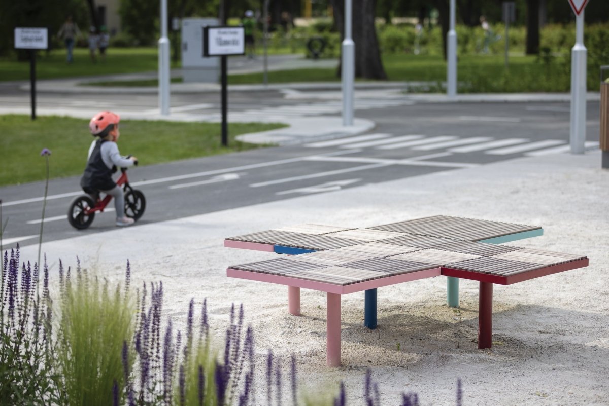 Puistonpenkki Pixel PIX310r - Lehtovuori