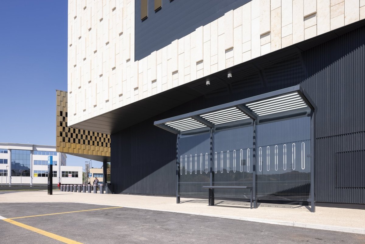 Pysäkkikatos Aureo AE300 - SS AE300 - SS - 202500 - ral1000 - Lehtovuori