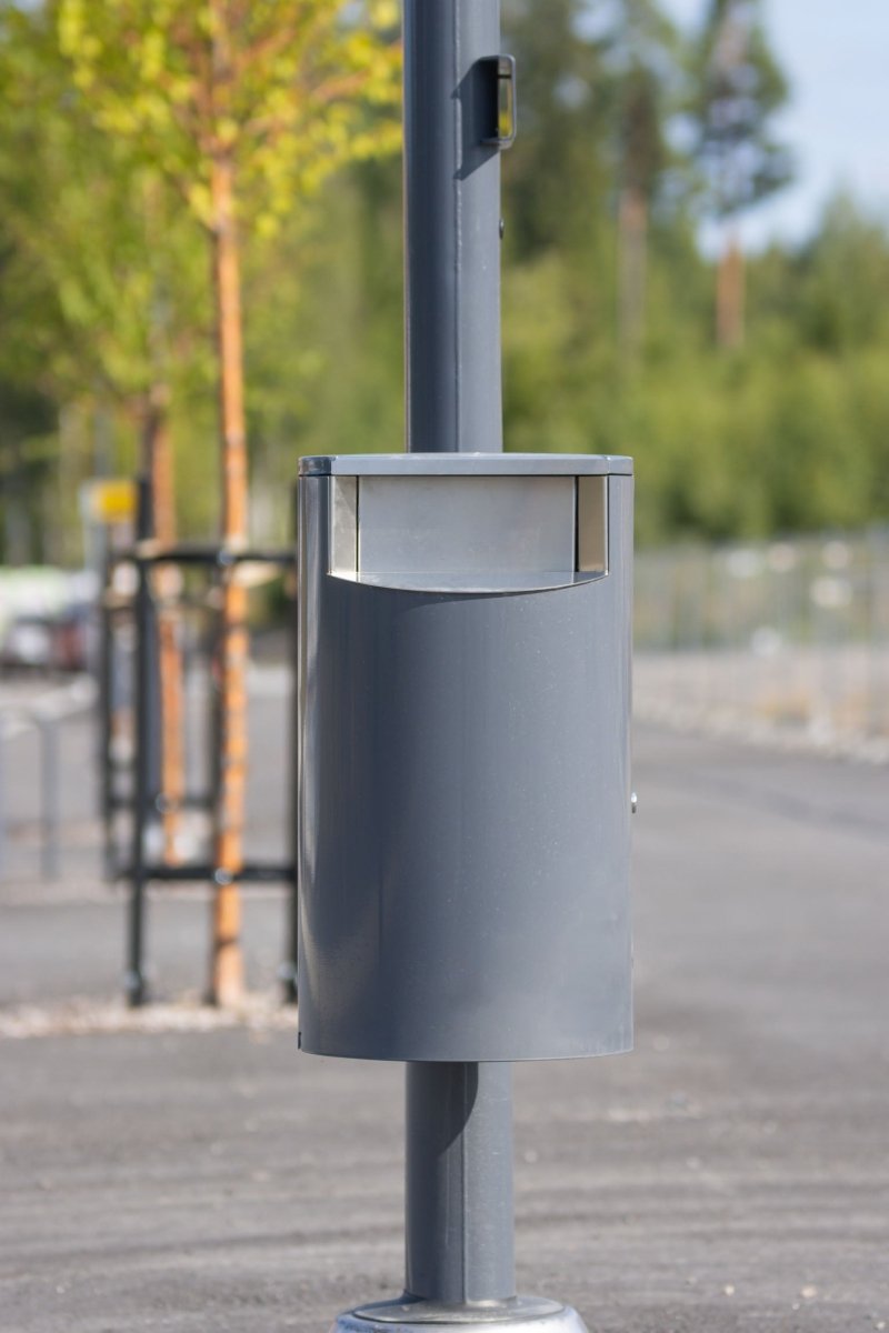 Roska - astia CITY 60, maalattu, magneettilukolla - Lehtovuori